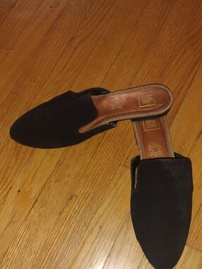 mark. Women's Black Suede Slip-On Loafers
